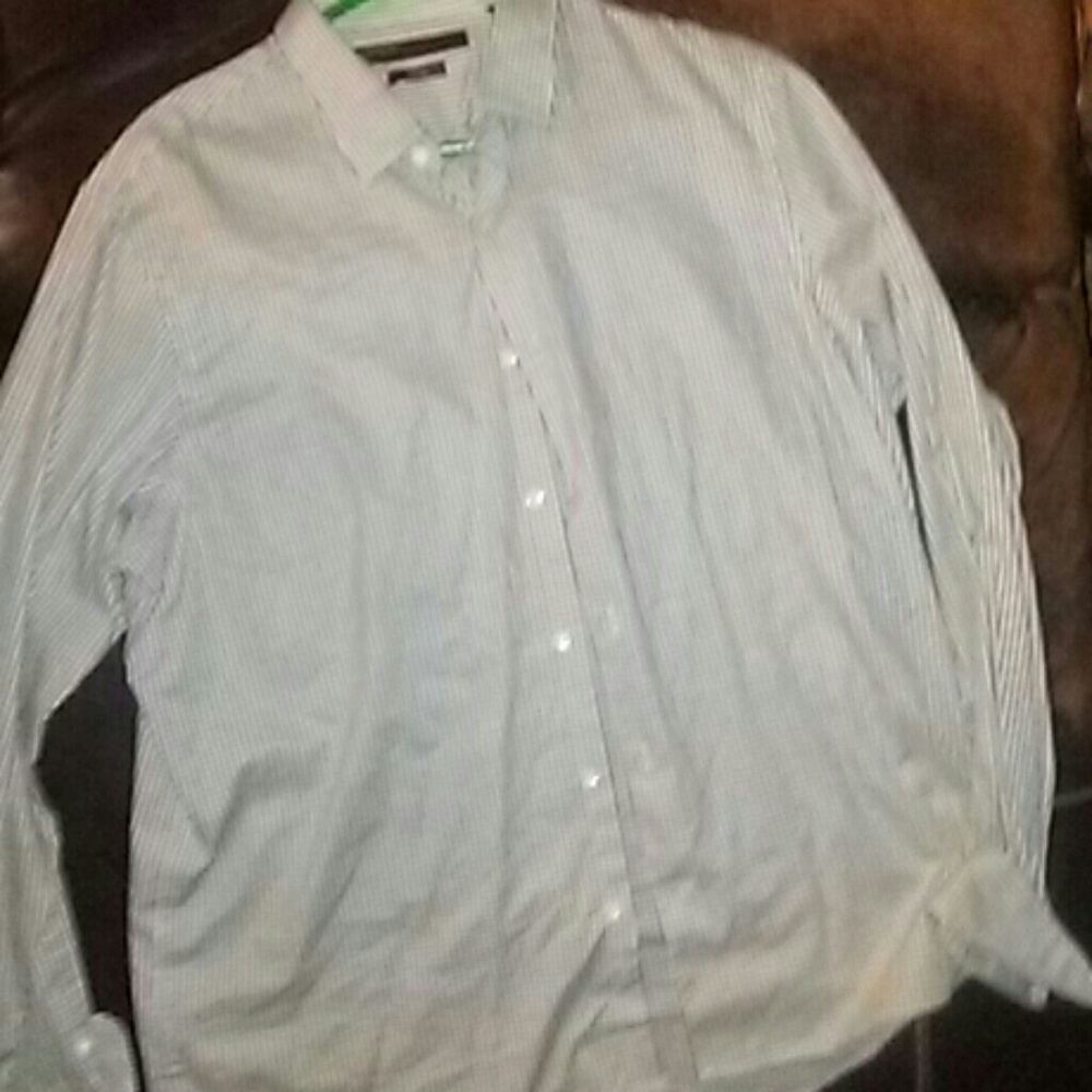 Button-up long-sleeve